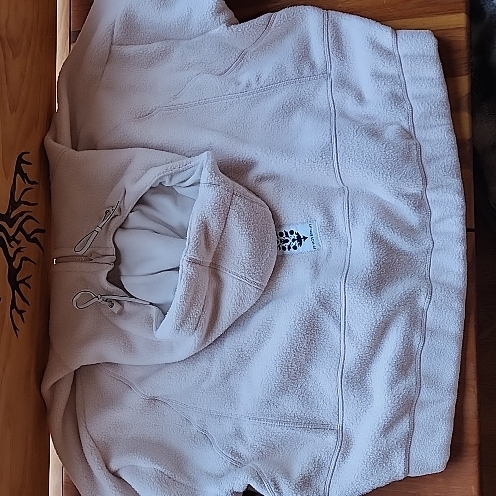 FP Movement Free People Wild and Free Pullover size L color is Cashmere / Cream - Picture 11 of 17